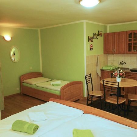 Apartman Pri Zamocku Bešeňová 외부 사진