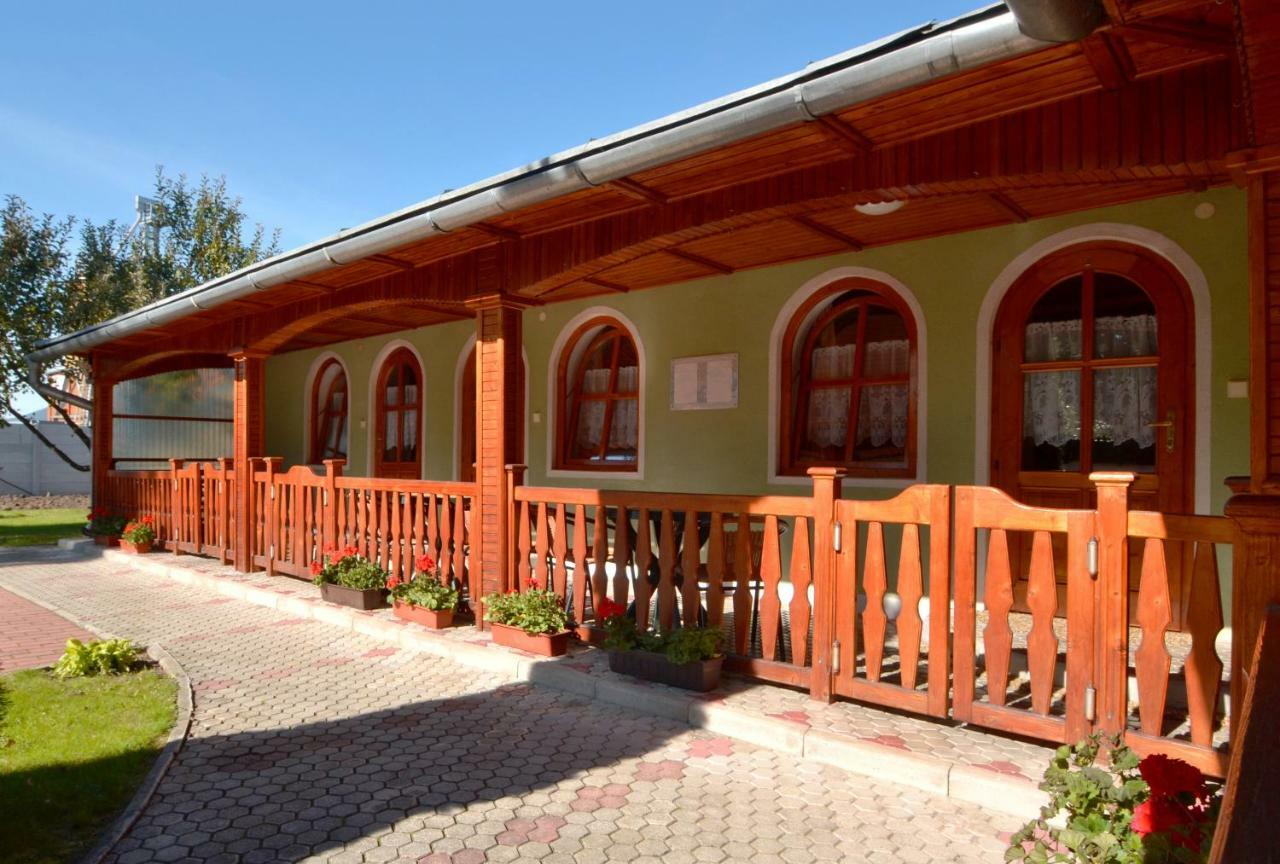 Apartman Pri Zamocku Bešeňová 외부 사진