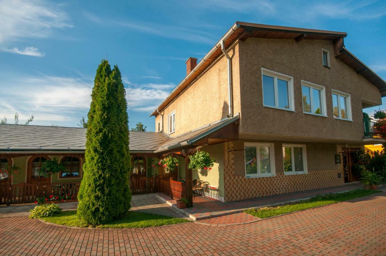 Apartman Pri Zamocku Bešeňová 외부 사진