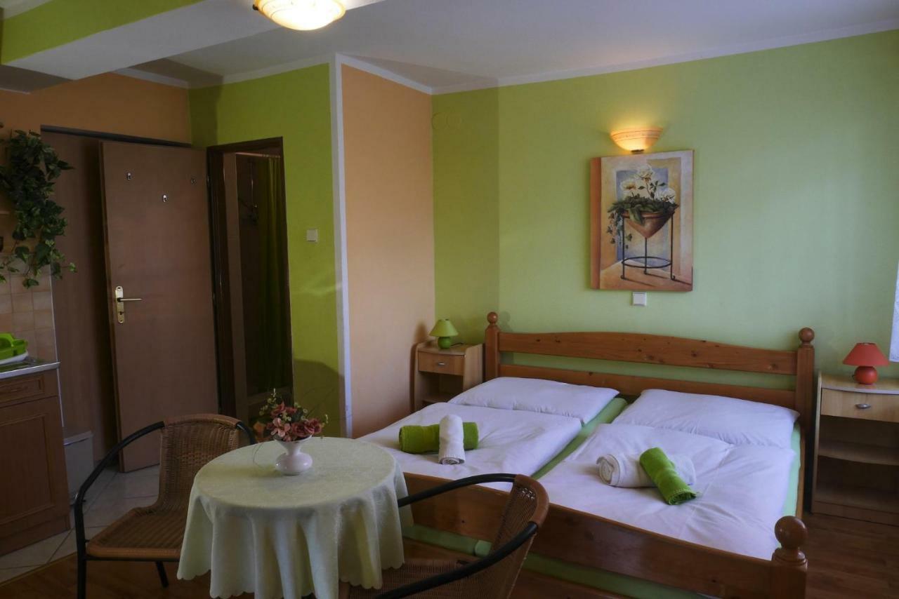 Apartman Pri Zamocku Bešeňová 외부 사진