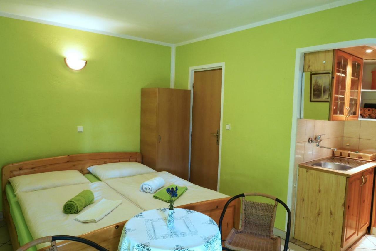 Apartman Pri Zamocku Bešeňová 외부 사진